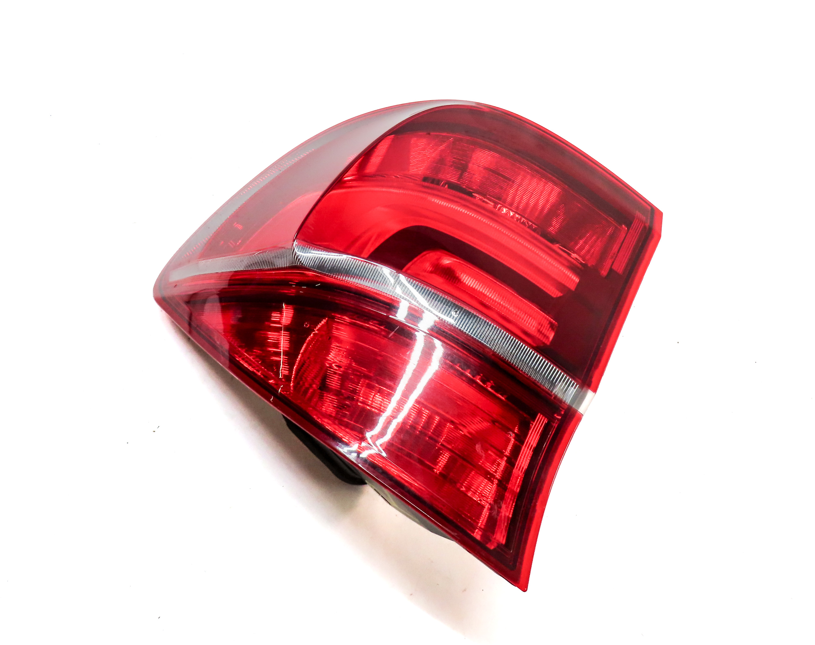 2011-2013 BMW X5 X5M (E70) RIGHT PASSENGER REAR OUTER TAILLIGHT BRAKE LIGHT LAMP — exact item pictured